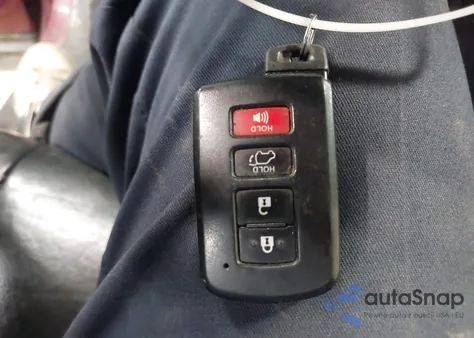 2015 Toyota Highlander Xle V6 z USA, uszkodzony, nr VIN 5TDJKRFH1FS141486